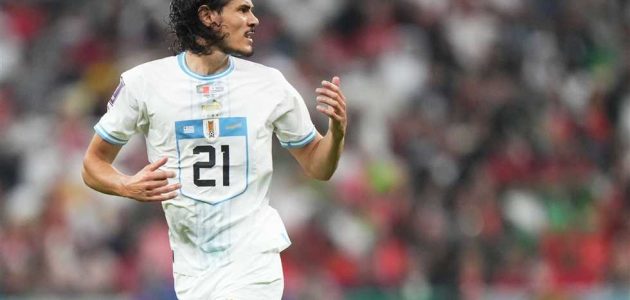 كافاني: معاقبتي بسبب تحطيم شاشة الفيديو؟ إذًا يجب إرسال الحكم إلى السجن