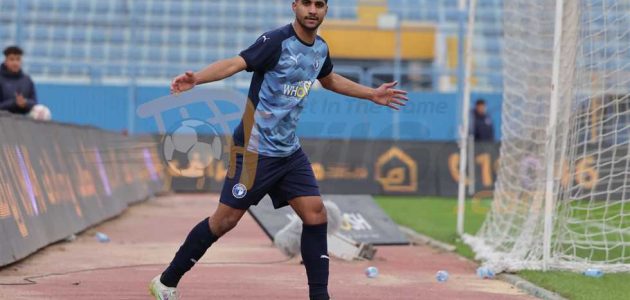 العاشر من فريقه.. إبراهيم عادل رجل مباراة بيراميدز وفاركو