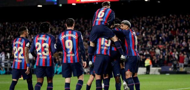 الفارق يتسع إلى ثماني نقاط.. برشلونة يقبل هدية مايوركا ويهزم إشبيلية بثلاثية